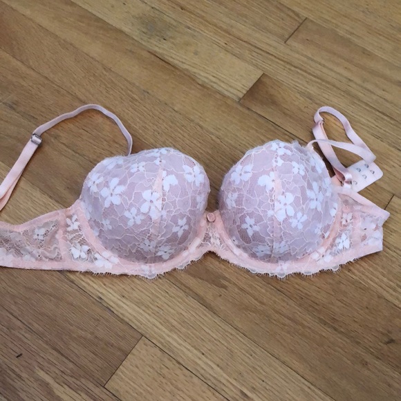 Victoria’s Secret dream angels bra - Picture 2 of 4